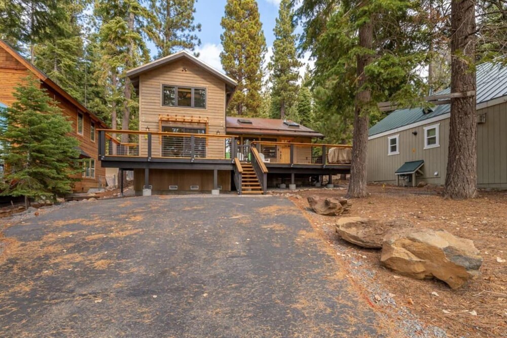 Henderson by Avantstay Lake View! Walk to Beach, Garwoods  More! - Property Image 4