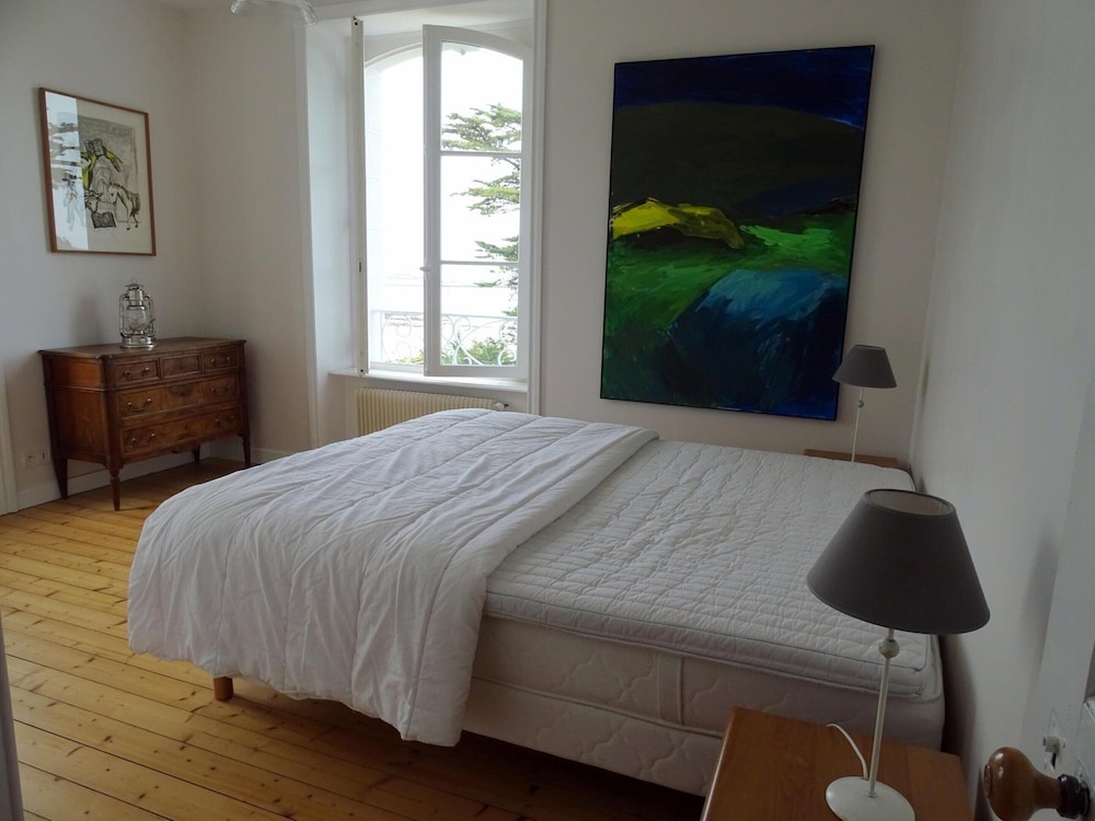 Villa With Direct Access to the Beach view 3