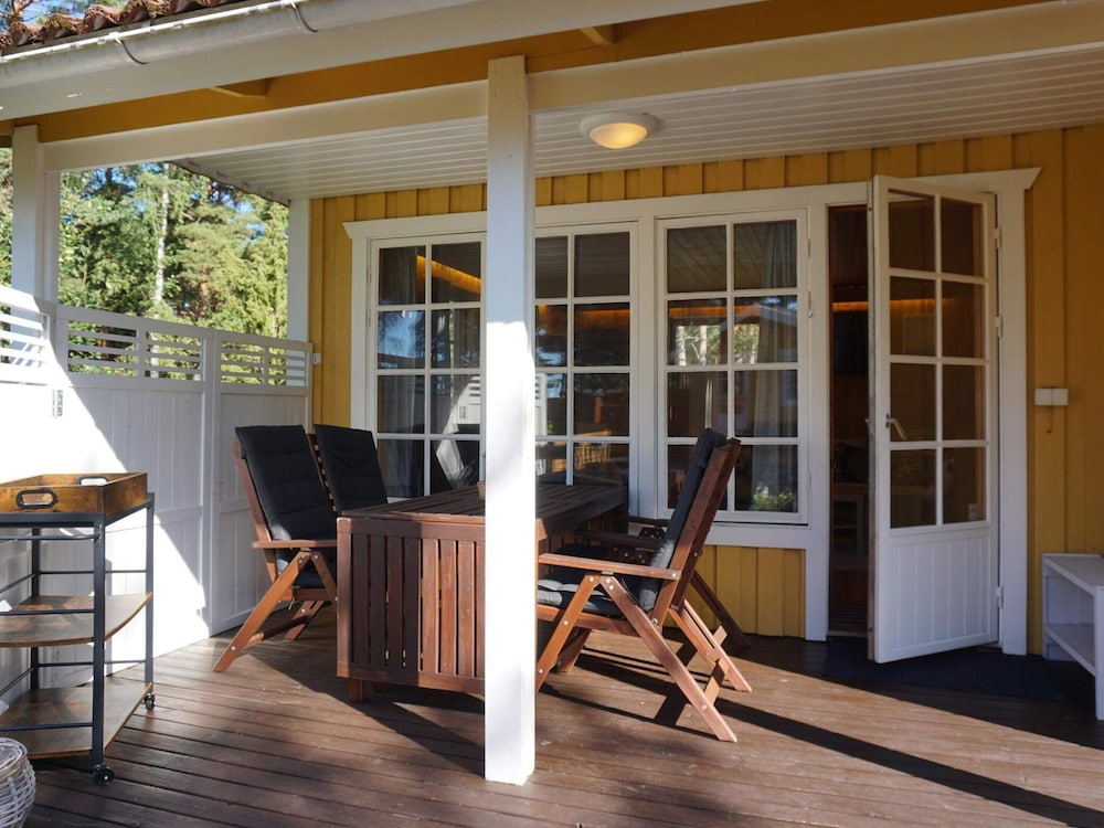 6 Person Holiday Home in Stromstad