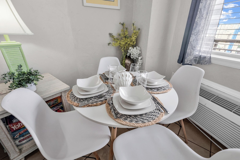 Beachfront Haven 1BR Condo with Balcony