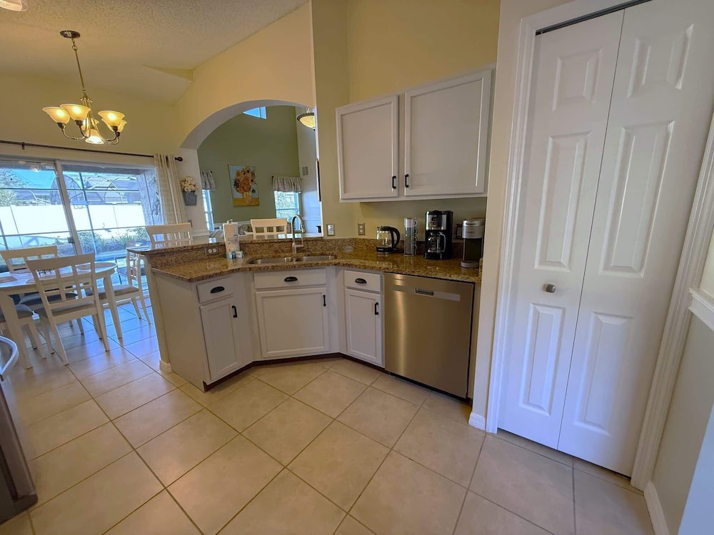 Spacious 5-bedroom Pool Villa in Southern Dunes