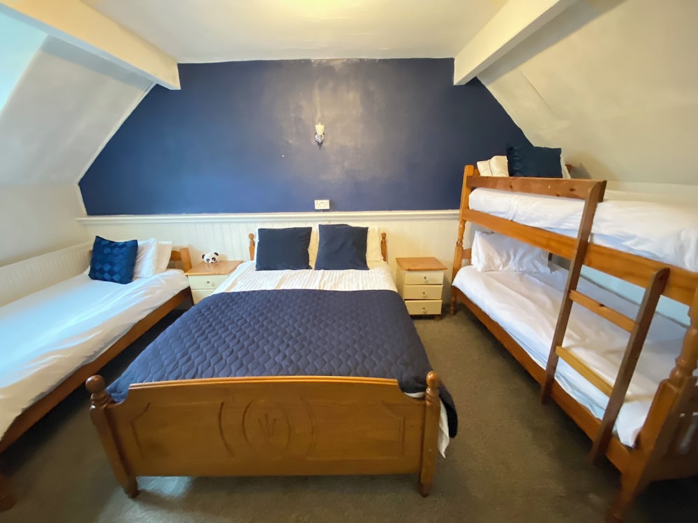 Meadows Way Guest House