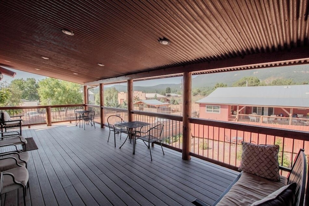 Beeline Guest House