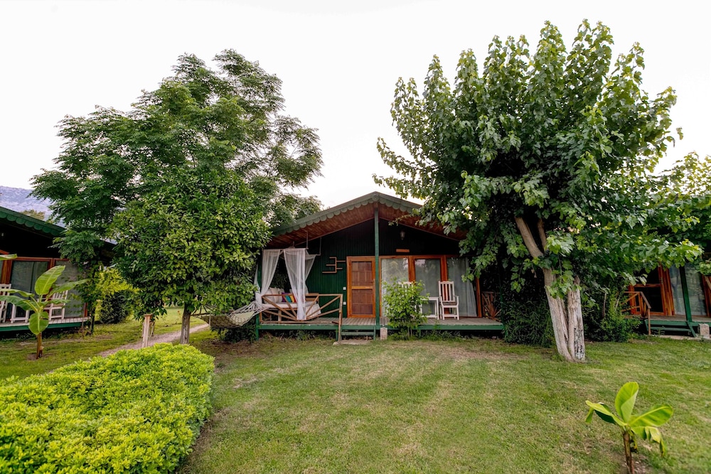 Etenna Beach Bungalows - Image 65
