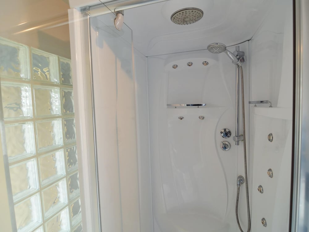 Delightful Villa in Sourbrodt With Swimming Pool, Terrace