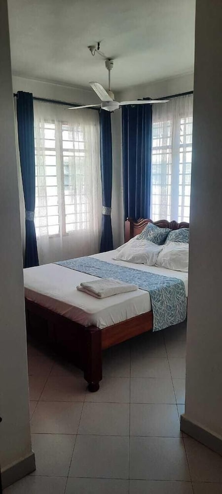 Lux Suites Shiv Apartments Nyali Cinemax