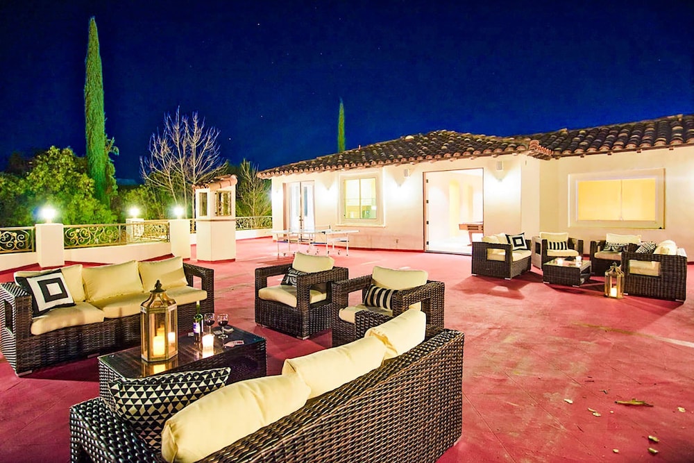 Via del Sur by Avantstay Private Spanish Villa w Views Walk to Wineries