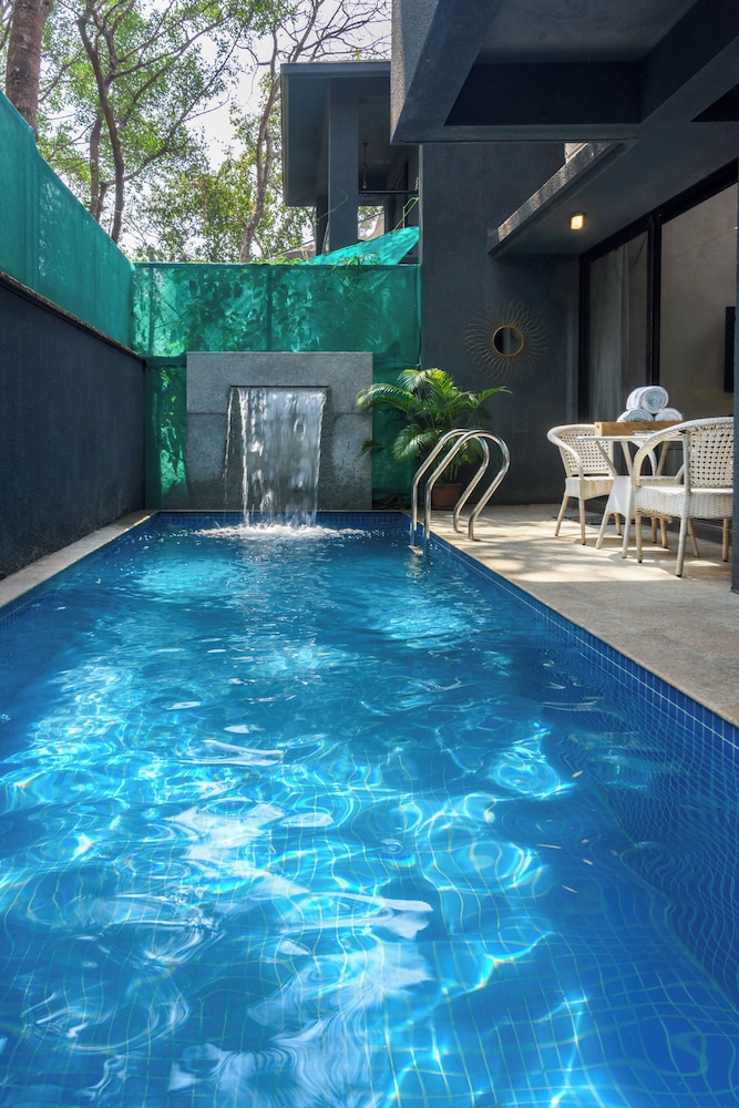 Luxury Pool Villa in Assagao