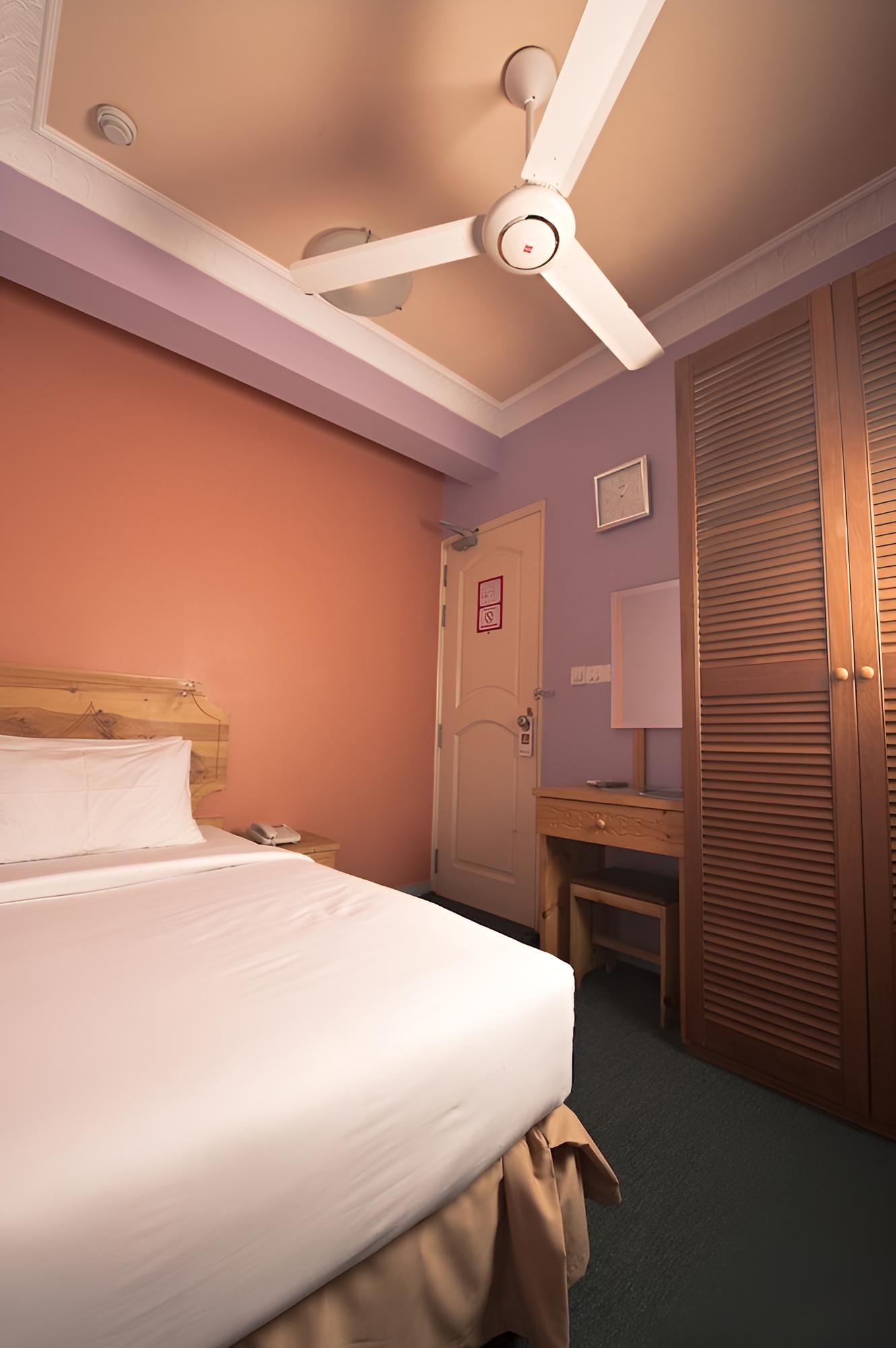 Marble Hotel photo 5