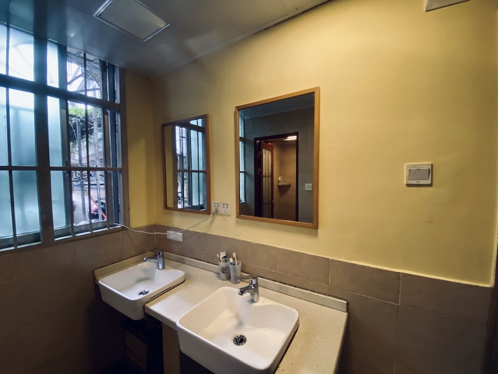 Guilin Cyan Box Hostel