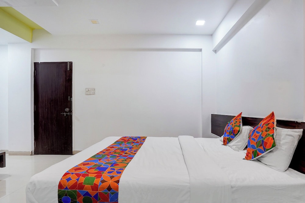 FabHotel Paradise Stay Inn