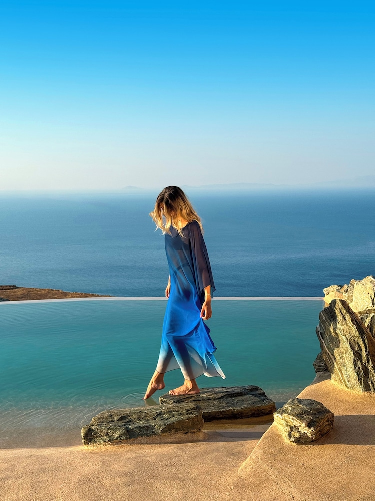 AGADA Folegandros