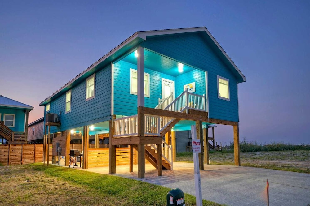 Two Port A Homes Near Beach & Nature Preserve Ideal Group Retreat