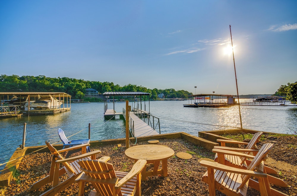 Dock & Prime Location: Lakefront Osage Beach Home