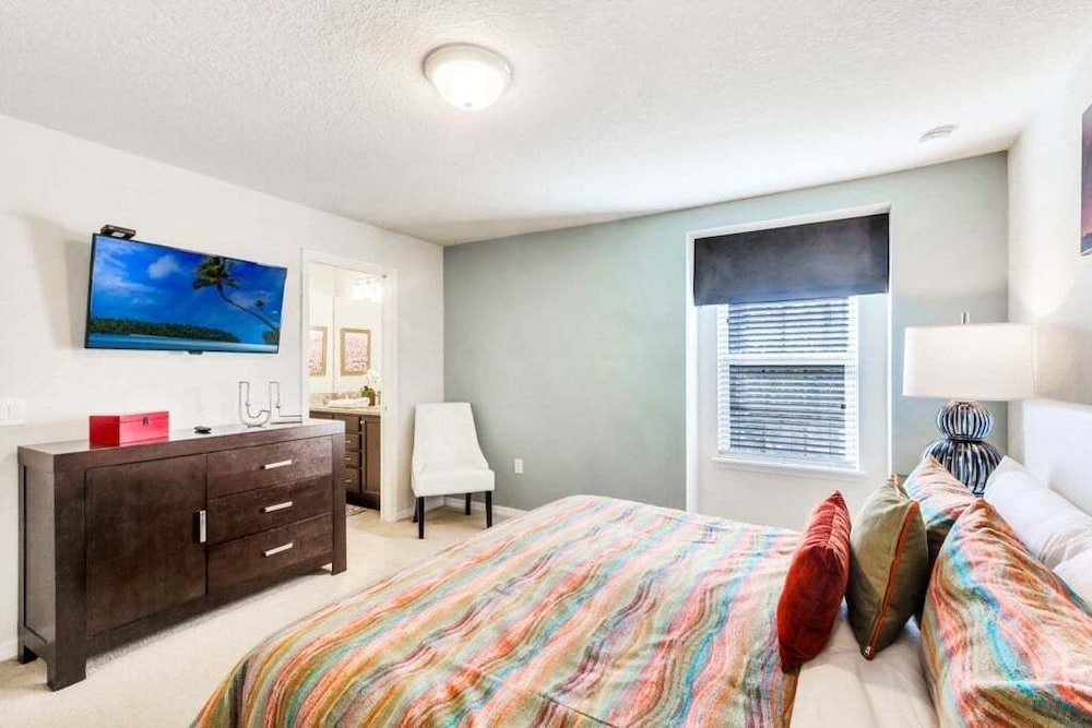 Beautiful Tranquil Relaxing Home With Private Pool 4 Bedroom Townhouse