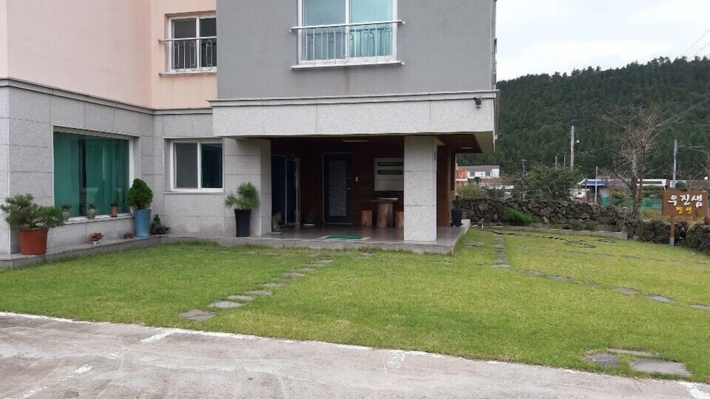 Woojinsam Pension