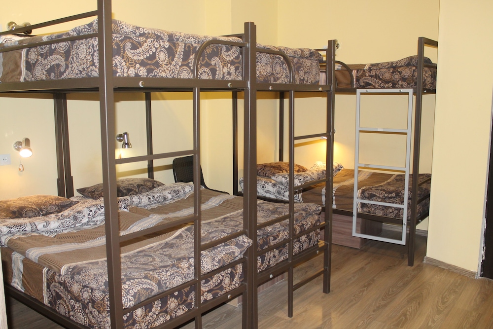 Old Yerevan Hostel & Tours