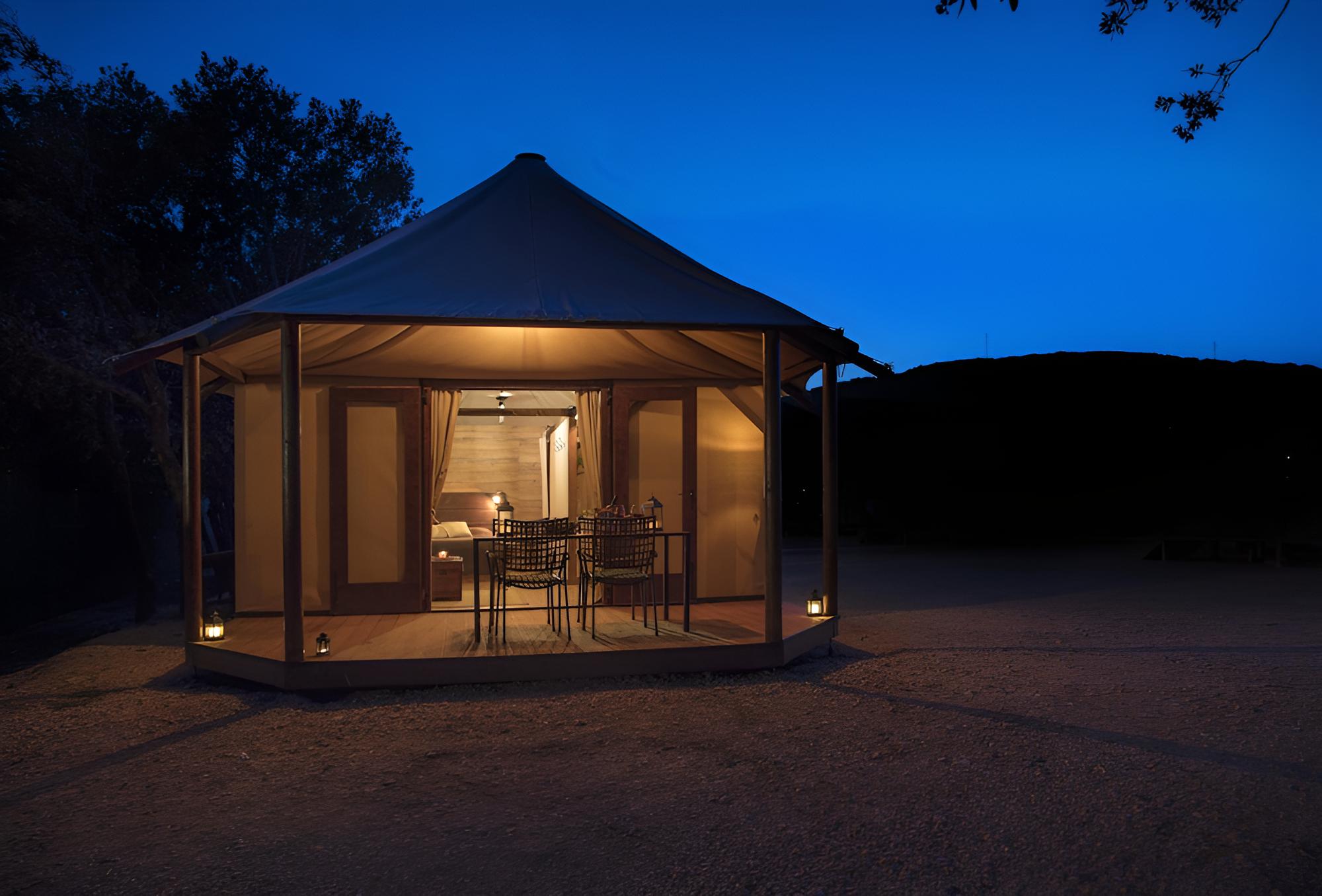 Mediteran kamp Glamping Tents in Camping Phalaris