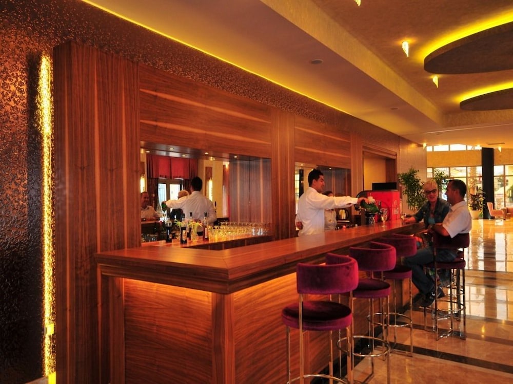Golden Rock Beach Hotel - All Inclusive