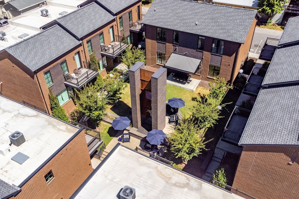 The Magnolia 9 by Avantstay Downtown Balcony