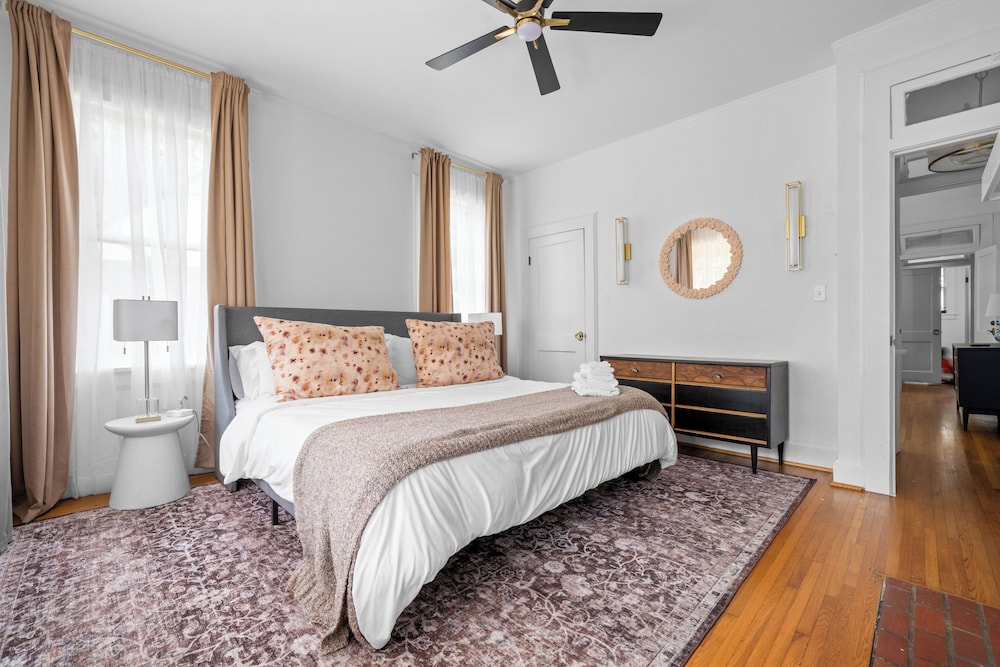 Stylish 3BR Retreat w Porch and garden