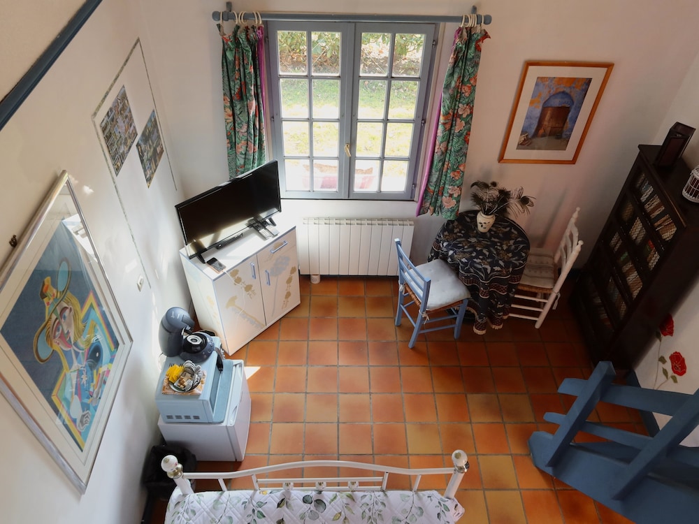 La Faisanderie en Saint-Florent-sur-Cher — hotel room
