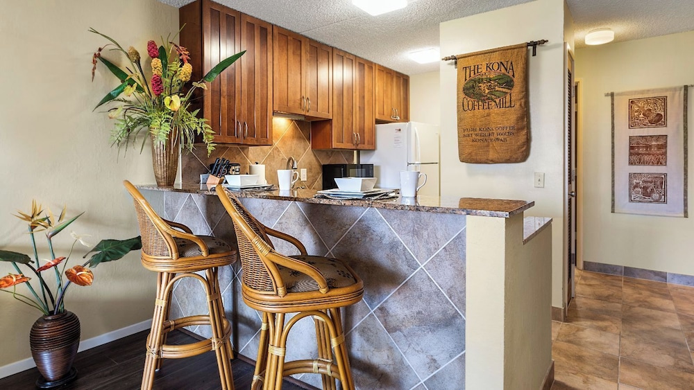 AC - Easy Walk to Restaurants Shopping - Concierge Included - Vrkcv