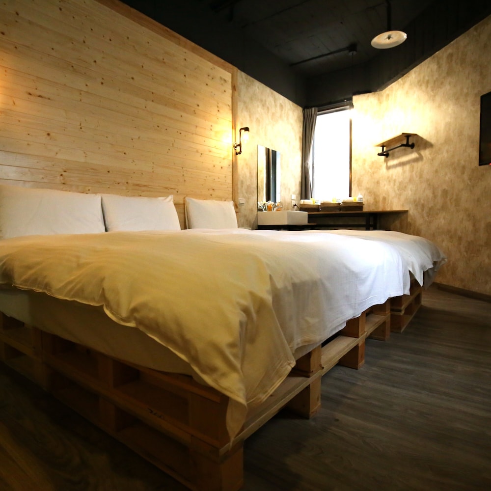 Nys Loft Hotel - Hostel