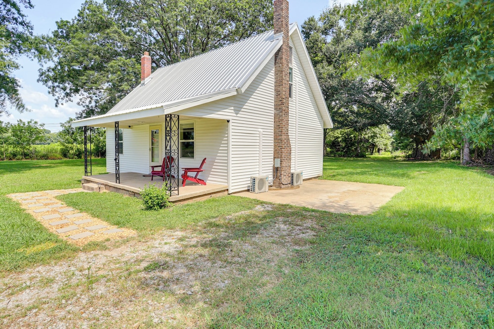 Near Hiking & Historic Sites: Jackson Home w/ Yard