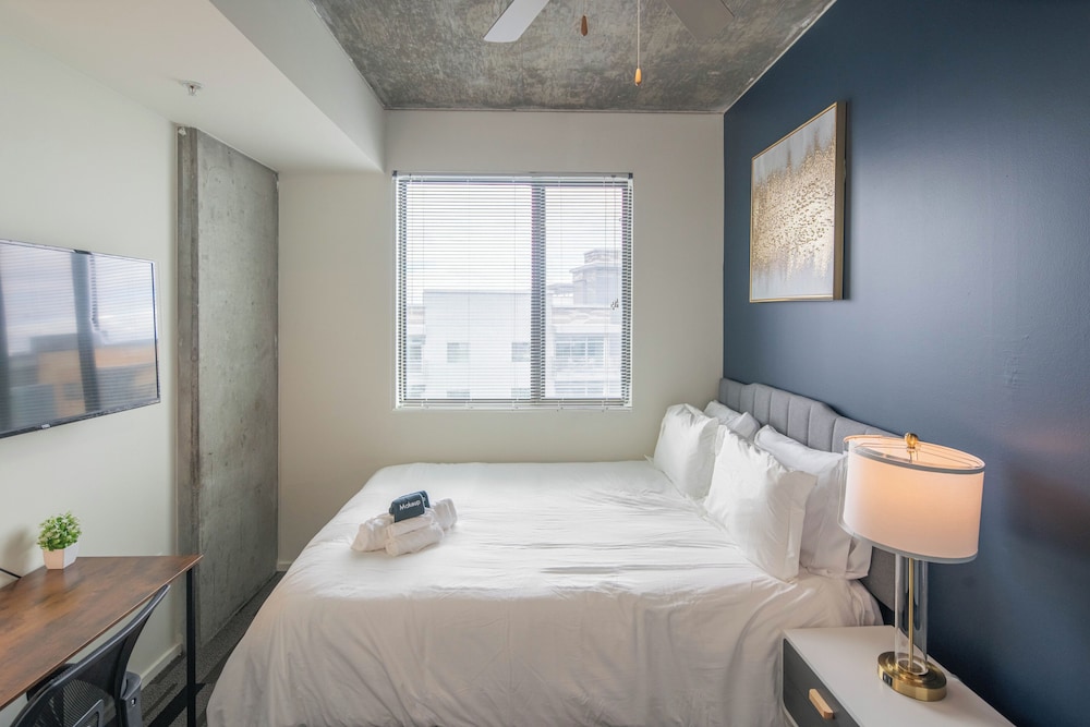 ROVE LIVING/KL - Roosevelt Point