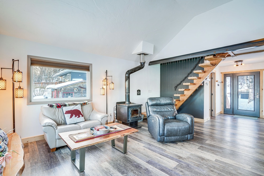 Scenic Waterfront Big Lake Home: Fish, Boat, Sled!