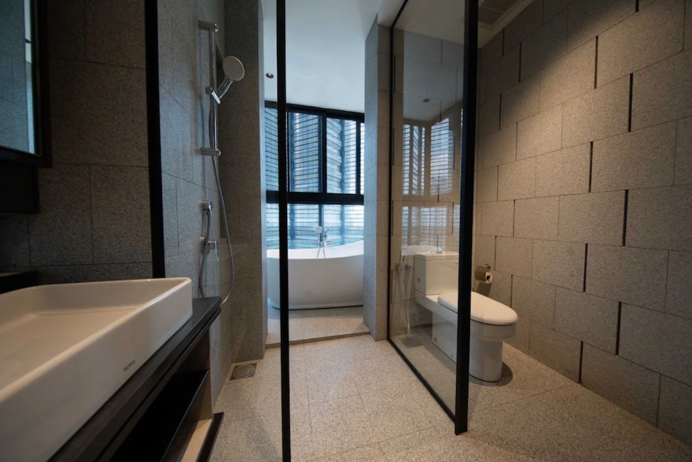 Scarletz Suites KLCC by Purple Orchid
