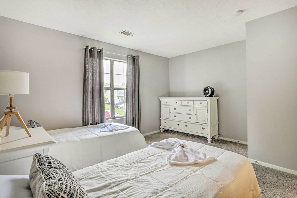 Norcross Townhome ~ 18 Mi to Dtwn Atlanta!