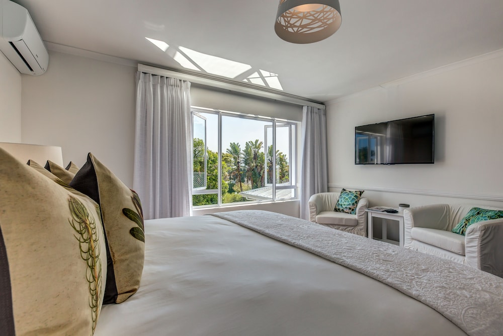 Amanzi Island Boutique Hotel