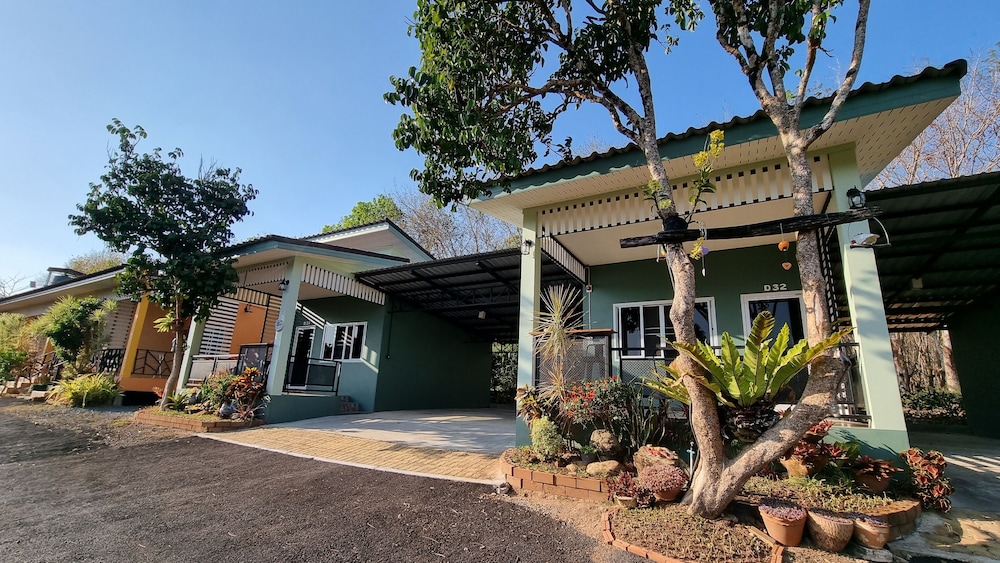 Baan Suan Meetang Resort