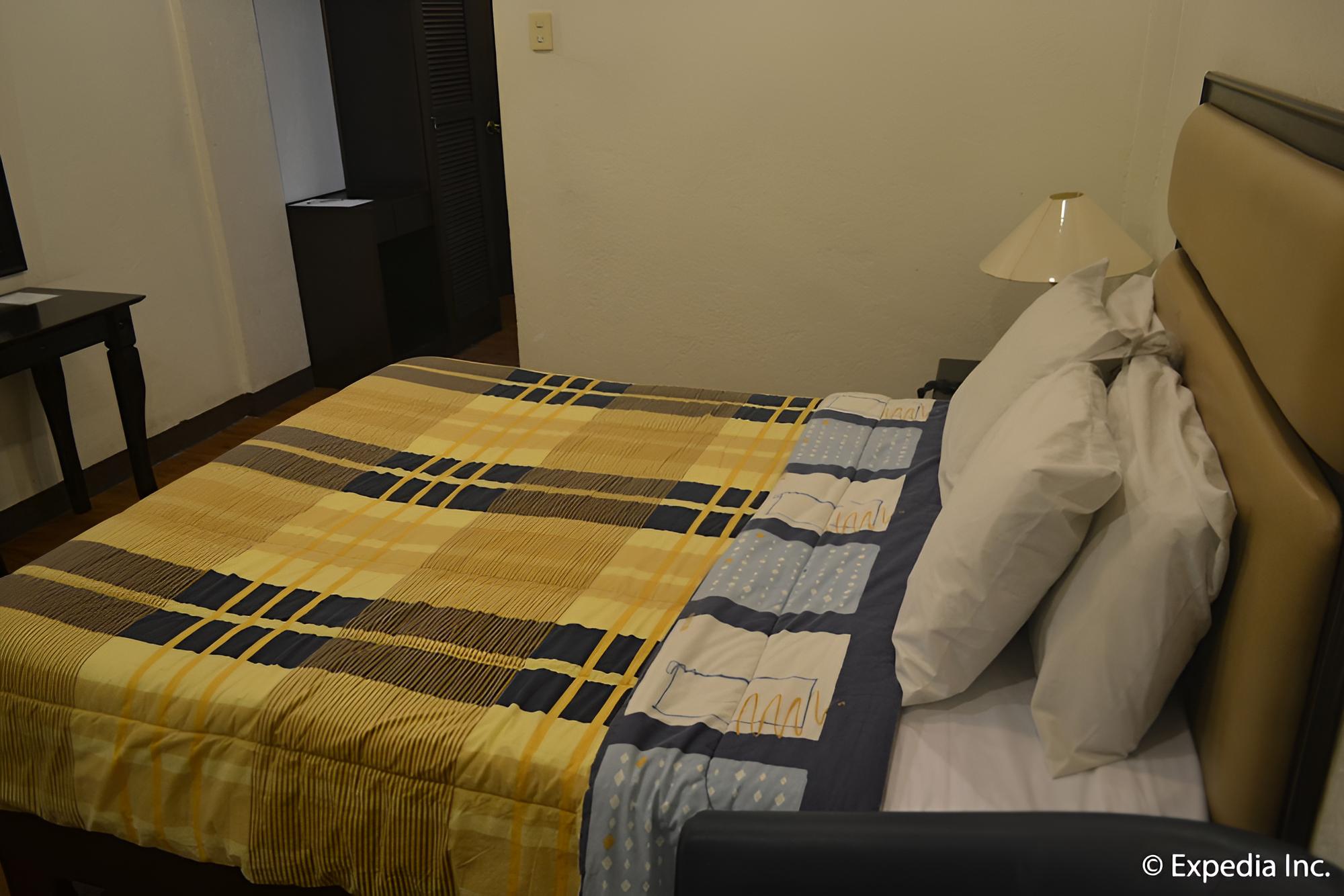 Tagaytay Econo Hotel