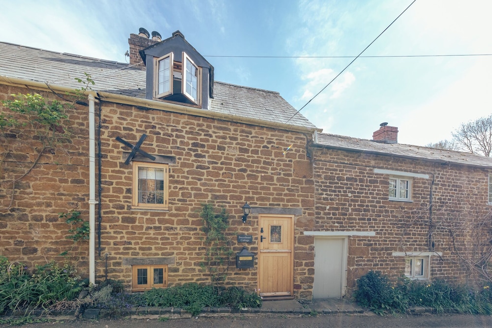 Sweetheart Cottage-Cosy 2BD in Cotswolds