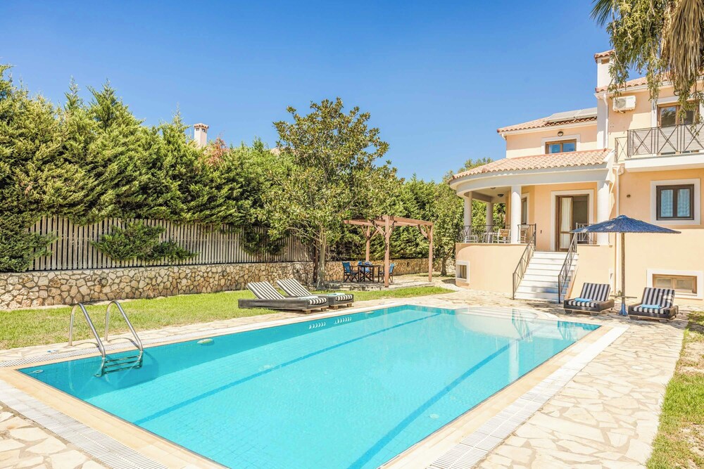 Villa Sarlata Sea View