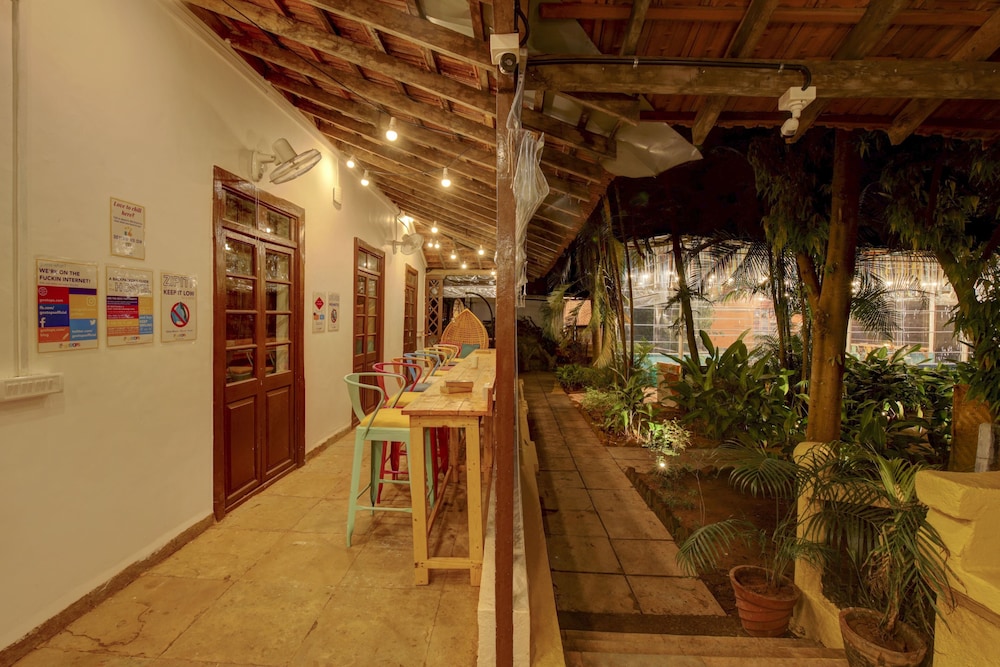 goSTOPS Lite Goa, Calangute