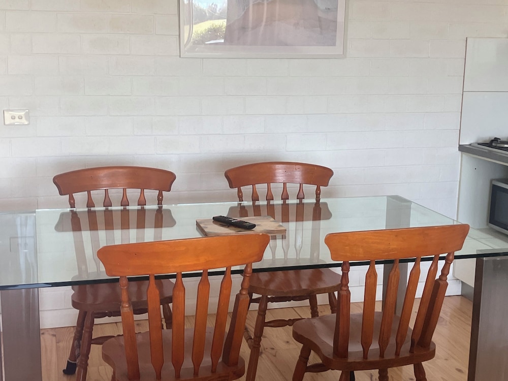 61 OCEAN ROAD MOTEL