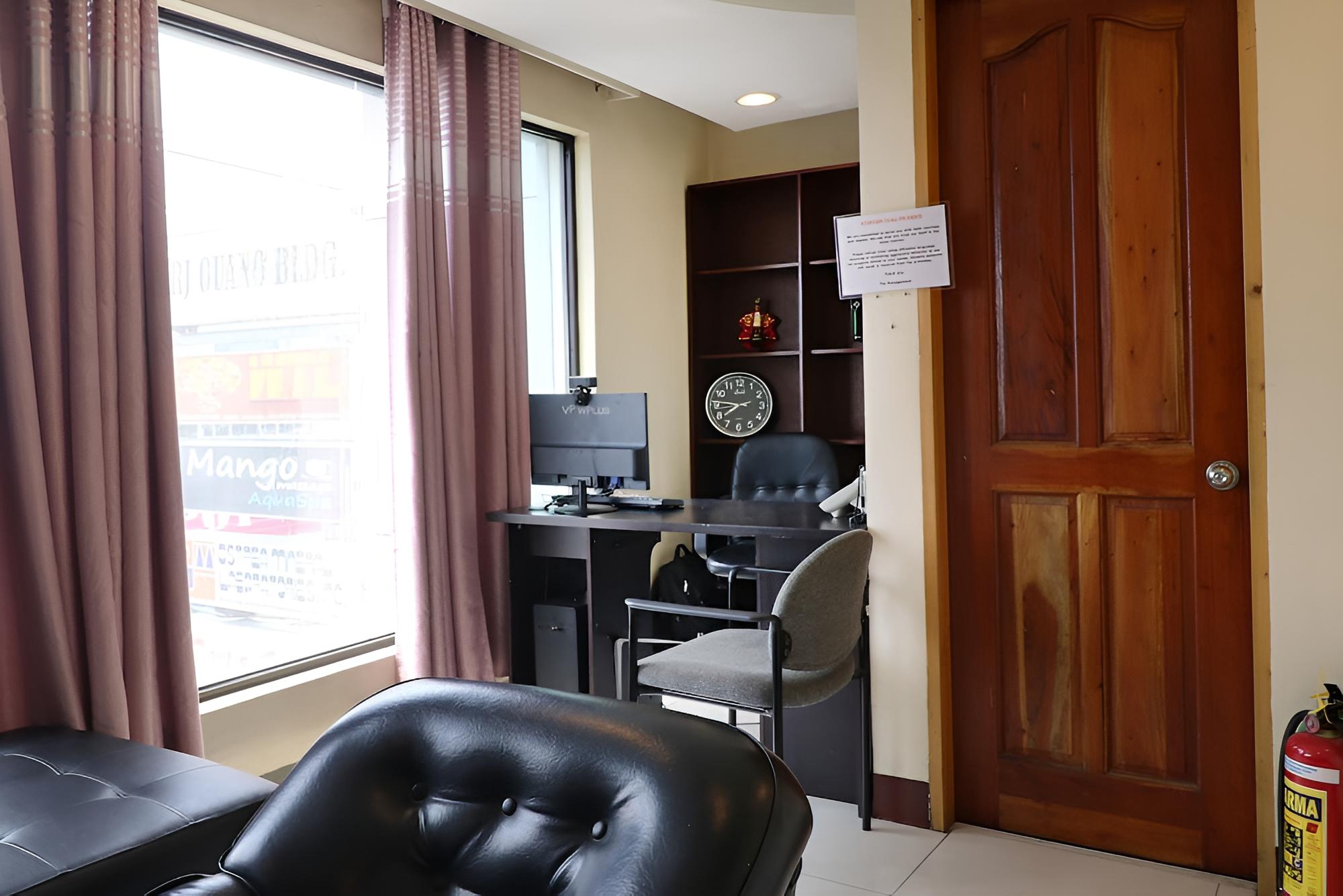 OYO 898 Berts Condotel view 2