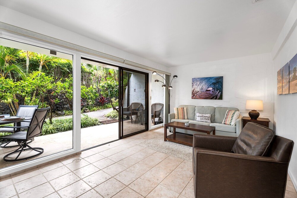 Oceanfront Complex - Updated Ground-floor Condo w/ AC & 2 Pools - Vrkcv