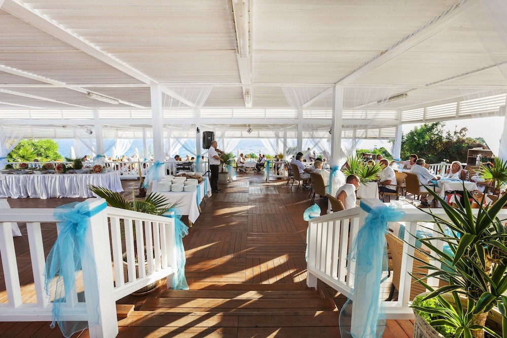 Mholiday Hotels Stone Palace Side - All inclusive