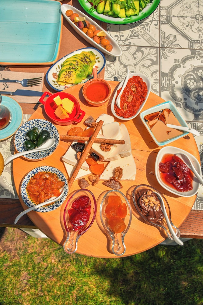 Bay C Otel - Image 21