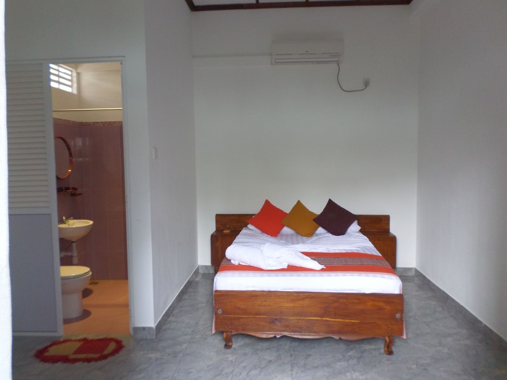 Leos Home Stay