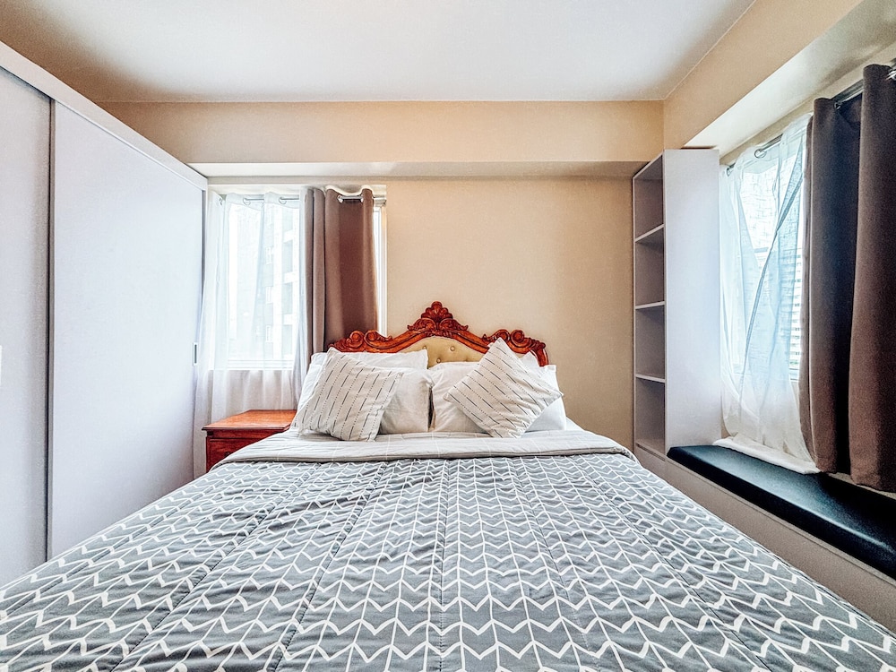 Elegant 2 Bedrooms With Pool View