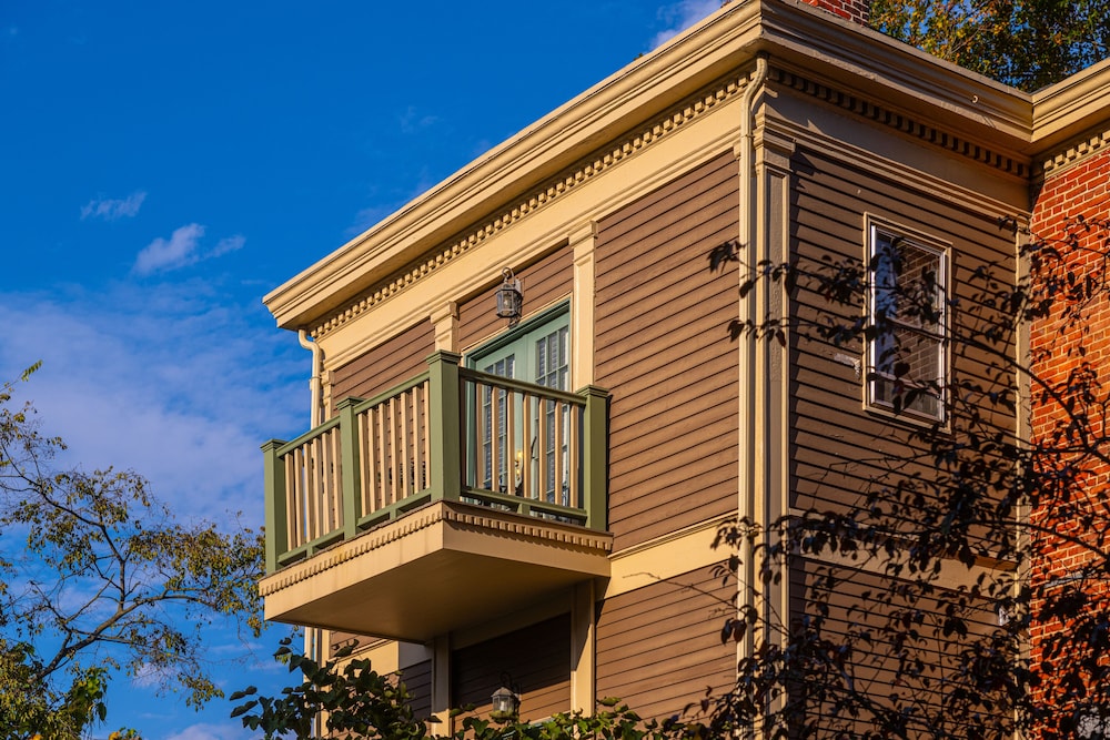The Lafayette Inn