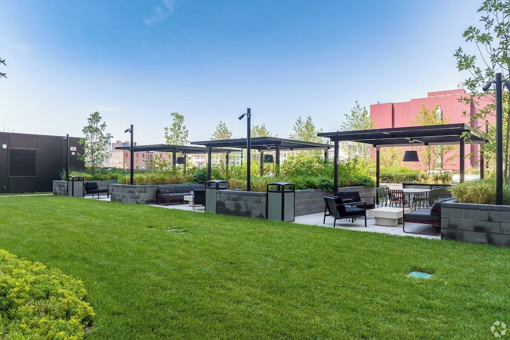 Luxury Apartments by Hyatus at Central Philly