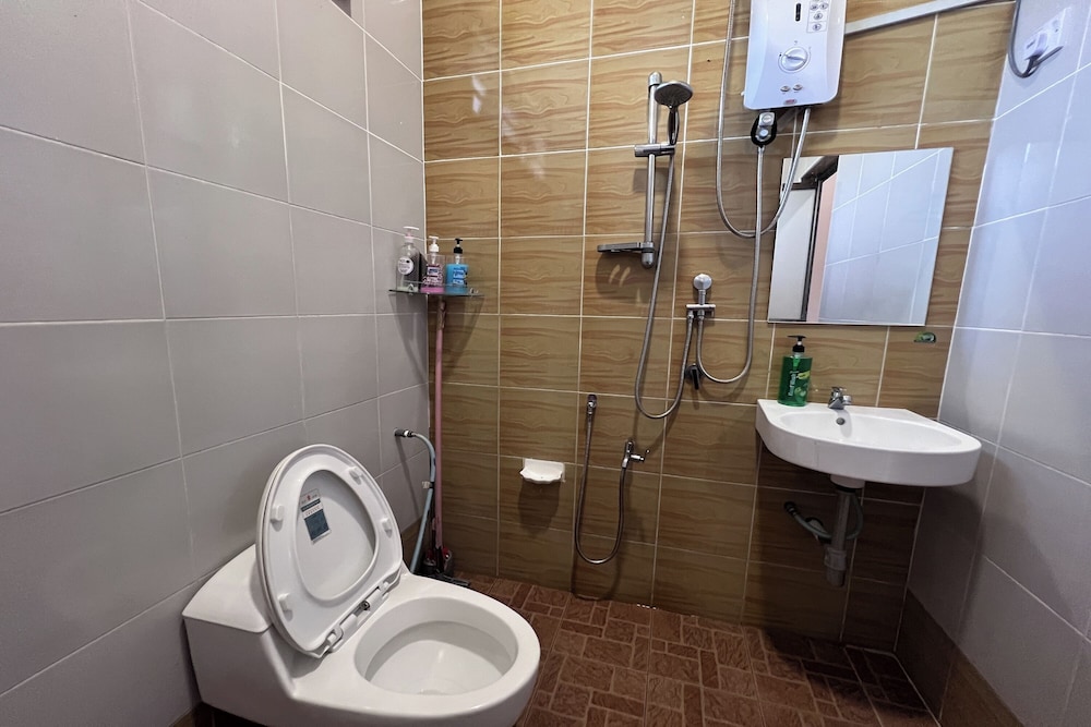 Nurbayu Villa (3 and 4 bedroom Villa) Kemaman