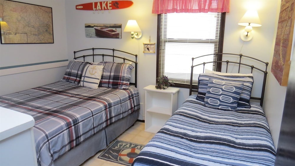 Osage Beach Vacations - Heron House - Property Image 2